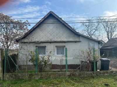 Eladó családi ház - 2767 Tápiógyörgye
