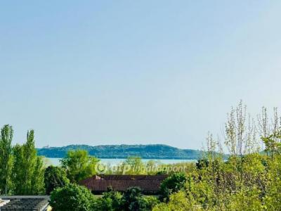 Eladó lakás - 8230 Balatonfüred