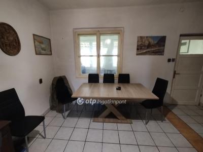 Eladó családi ház - 7754 Bóly