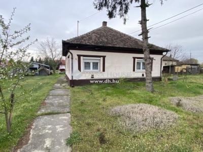 Eladó családi ház - 2764 Tápióbicske