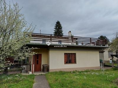 Eladó családi ház - 2300 Ráckeve