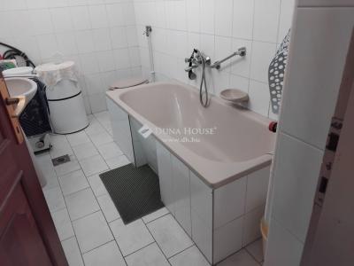 Eladó családi ház - 7623 Pécs, Jászai Mari utca
