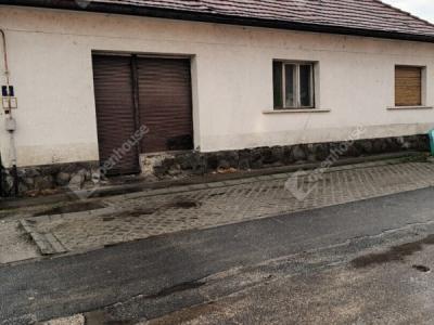 Eladó családi ház - 2200 Monor, Forrás utca