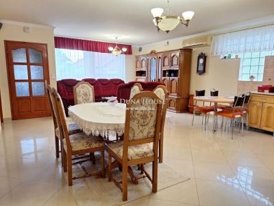 Eladó családi ház - 6000 Kecskemét, Sajó utca