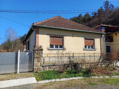 Eladó családi ház - 3332 Sirok