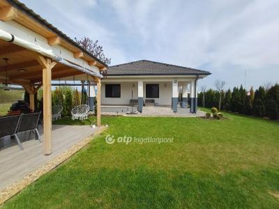 Eladó családi ház - 4405 Nyíregyháza