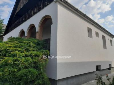 Eladó családi ház - 3770 Sajószentpéter
