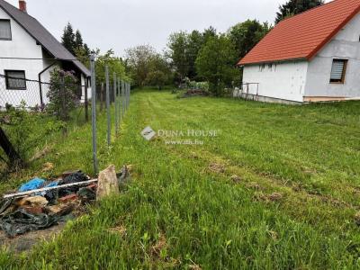 Eladó lakóövezeti telek - 9725 Cák