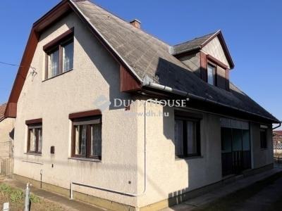 Eladó családi ház - 2360 Gyál
