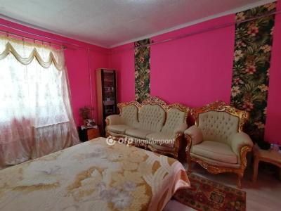 Eladó családi ház - 5000 Szolnok