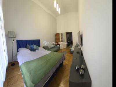 Eladó lakás - 1054 Budapest, V. kerület , Vadász utca