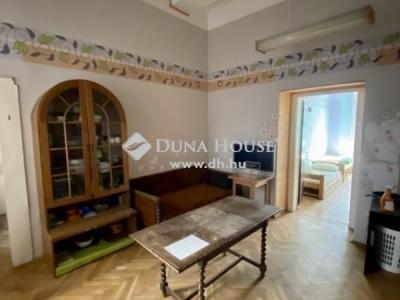 Eladó lakás - 1065 Budapest, VI. kerület , Nagymező utca