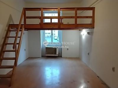 Eladó lakás - 1082 Budapest, VIII. kerület , Baross utca