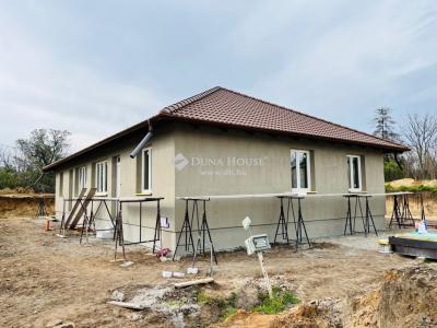 Eladó ikerház - 2200 Monor