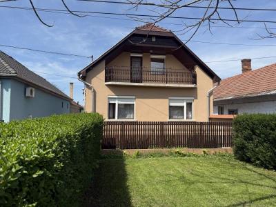 Eladó családi ház - 3881 Abaújszántó