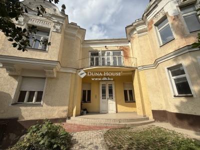 Eladó családi ház - 7621 Pécs, Megye utca