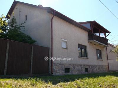 Eladó családi ház - 3200 Gyöngyös
