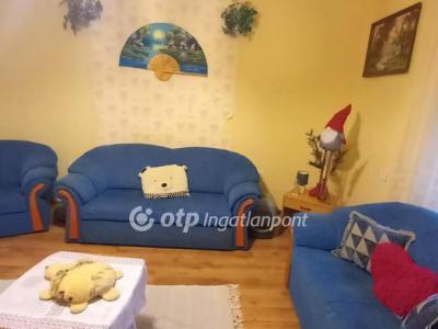 Eladó családi ház - 6647 Csanytelek