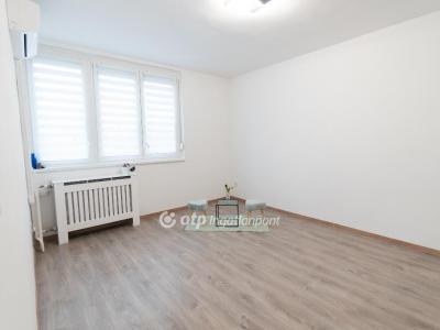 Eladó lakás - 1142 Budapest, XIV. kerület 