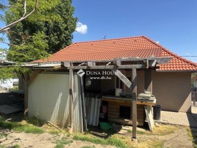 Eladó családi ház - 7627 Pécs, Csárda utca