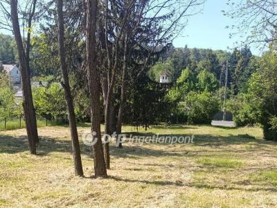 Eladó lakóövezeti telek - 9081 Győrújbarát