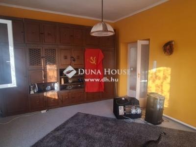 Eladó családi ház - 2200 Monor