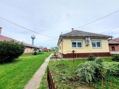 Eladó családi ház - 4450 Tiszalök