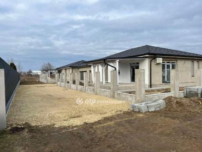 Eladó ikerház - 4553 Apagy