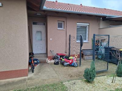 Eladó ikerház - 4241 Bocskaikert