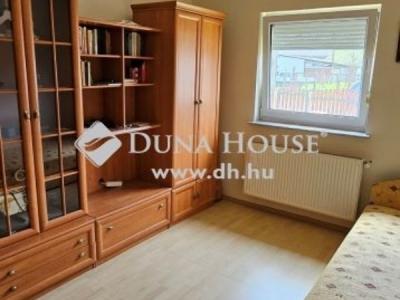 Eladó családi ház - 2251 Tápiószecső