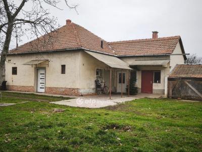 Eladó családi ház - 5932 Gádoros