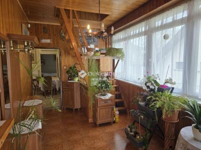 Eladó családi ház - 2119 Pécel