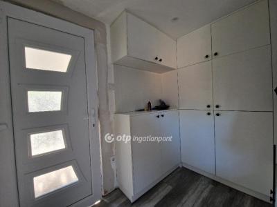 Eladó tanya - 4002 Debrecen