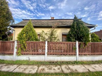 Eladó családi ház - 5130 Jászapáti