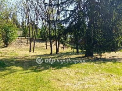 Eladó lakóövezeti telek - 9081 Győrújbarát, Arany János utca