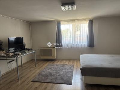 Eladó családi ház - 7627 Pécs