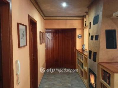 Eladó családi ház - 4030 Debrecen
