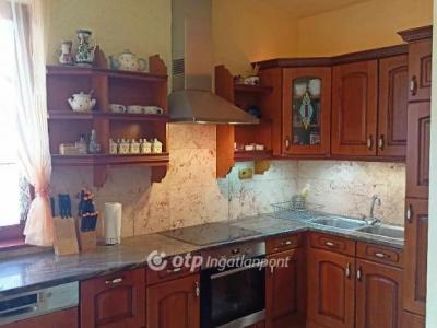 Eladó családi ház - 4030 Debrecen