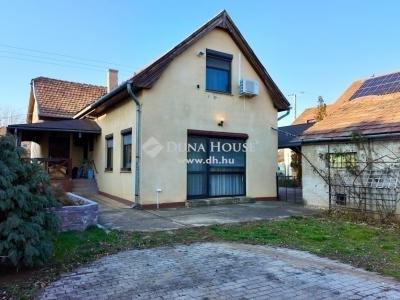 Eladó családi ház - 1182 Budapest, XVIII. kerület , Esze Tamás utca