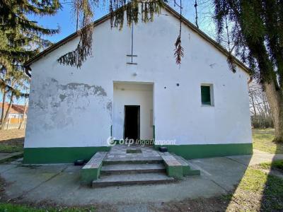 Eladó családi ház - 6000 Kecskemét