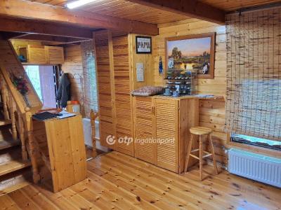 Eladó családi ház - 2730 Albertirsa