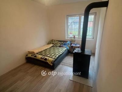 Eladó családi ház - 2700 Cegléd