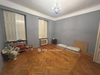 Eladó házrész - 2750 Nagykőrös