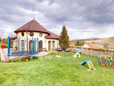 Eladó családi ház - 3700 Kazincbarcika, Tardonai út