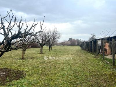 Eladó lakóövezeti telek - 9081 Győrújbarát, Petőfi utca