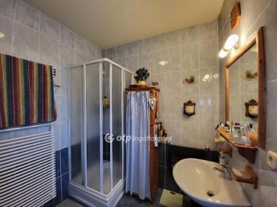 Eladó családi ház - 2092 Budakeszi