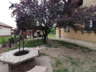 Eladó családi ház - 4251 Hajdúsámson
