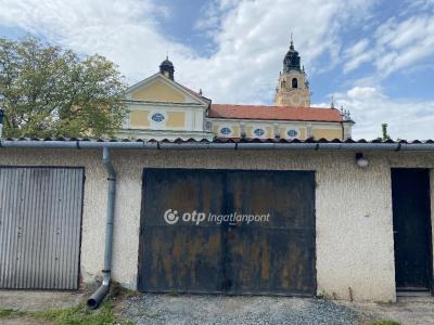 Eladó egyedi garázs - 8900 Zalaegerszeg