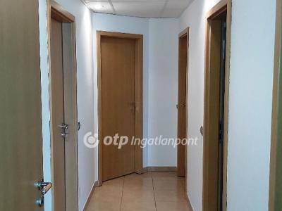 Eladó családi ház - 6000 Kecskemét