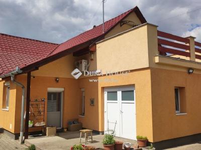 Eladó családi ház - 2360 Gyál